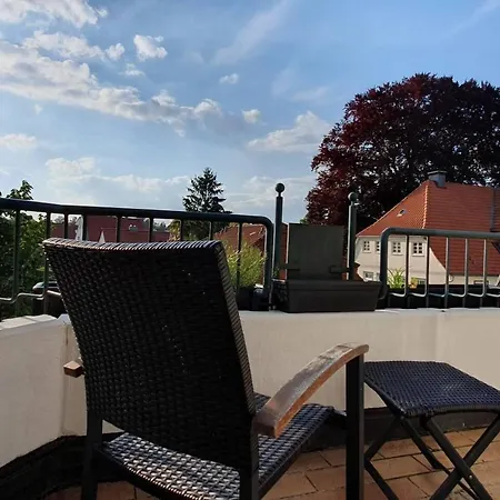 Moderne In Der Historischen Stadt شقة